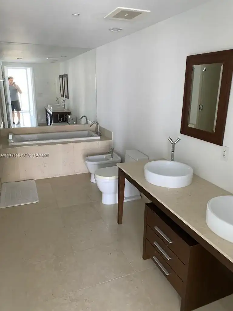 495 Brickell Ave # 2902, Miami FL 33131 photo 5