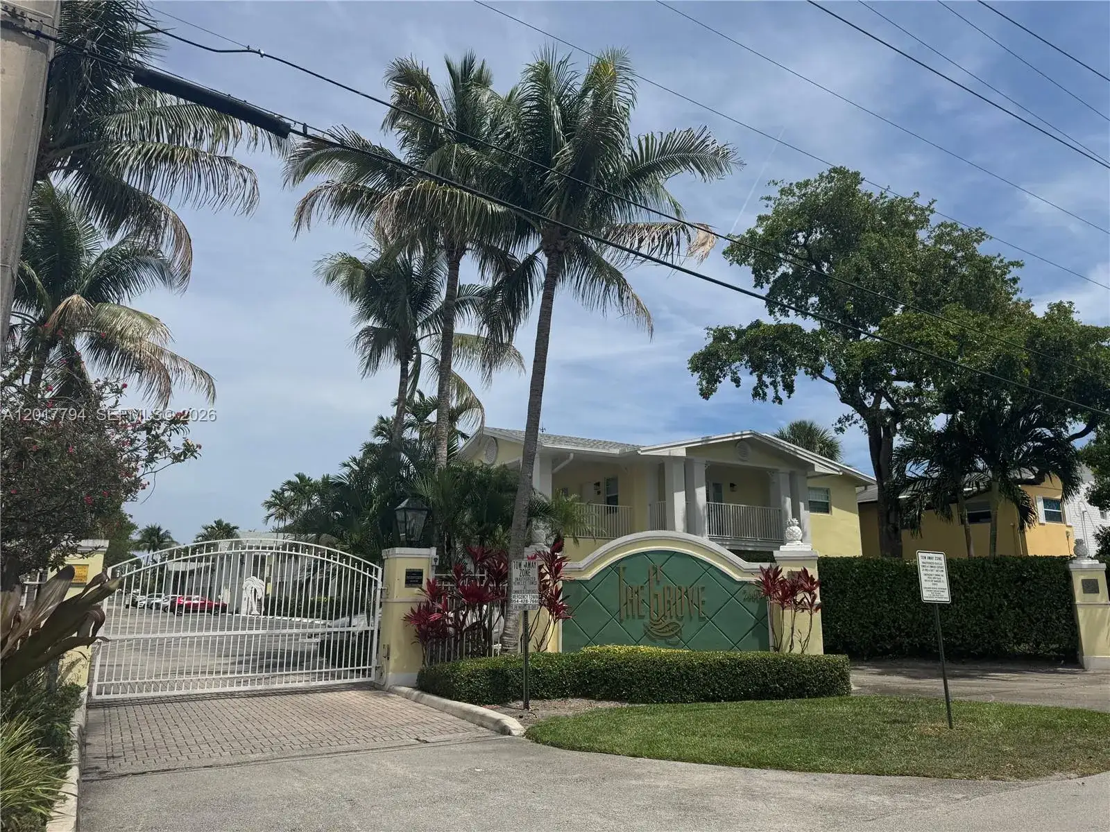 2660 NE 8th Ave # 215, Wilton Manors FL 33334
