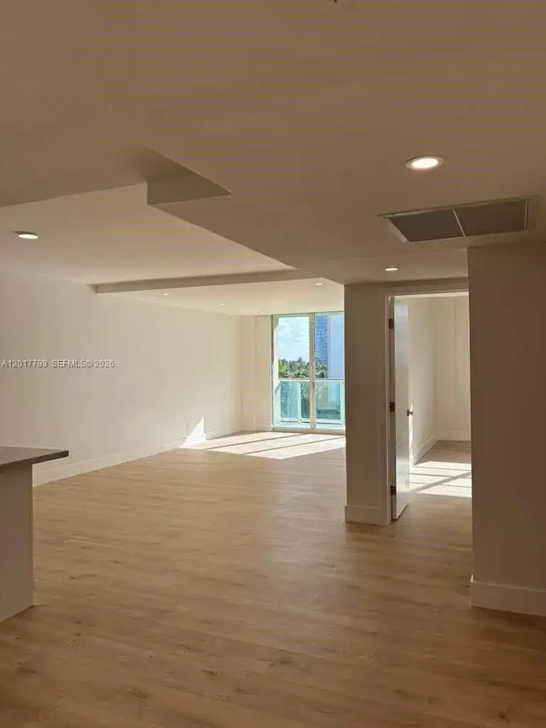 19390 Collins Ave # 520, Sunny Isles Beach FL 33160