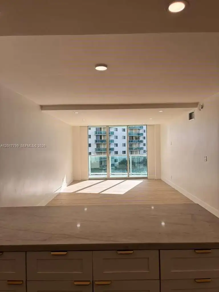 19390 Collins Ave # 520, Sunny Isles Beach FL 33160 photo 2