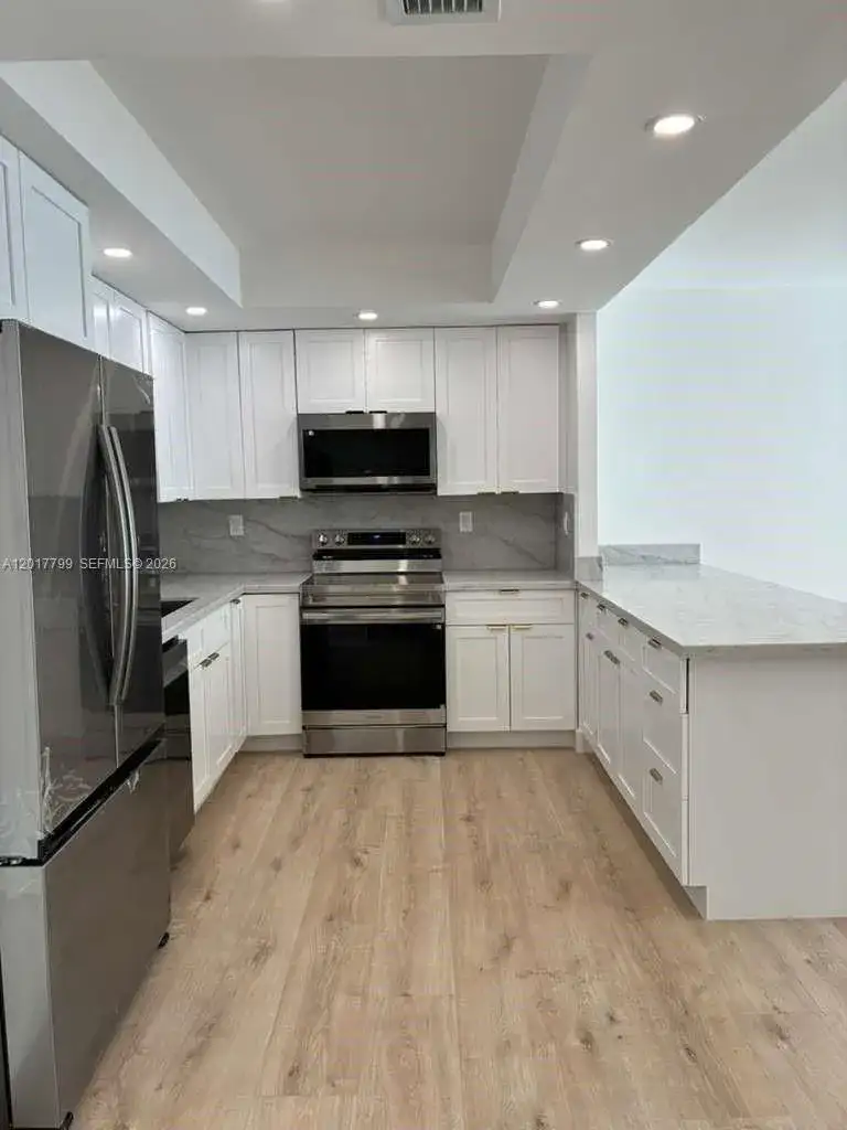 19390 Collins Ave # 520, Sunny Isles Beach FL 33160 photo 4