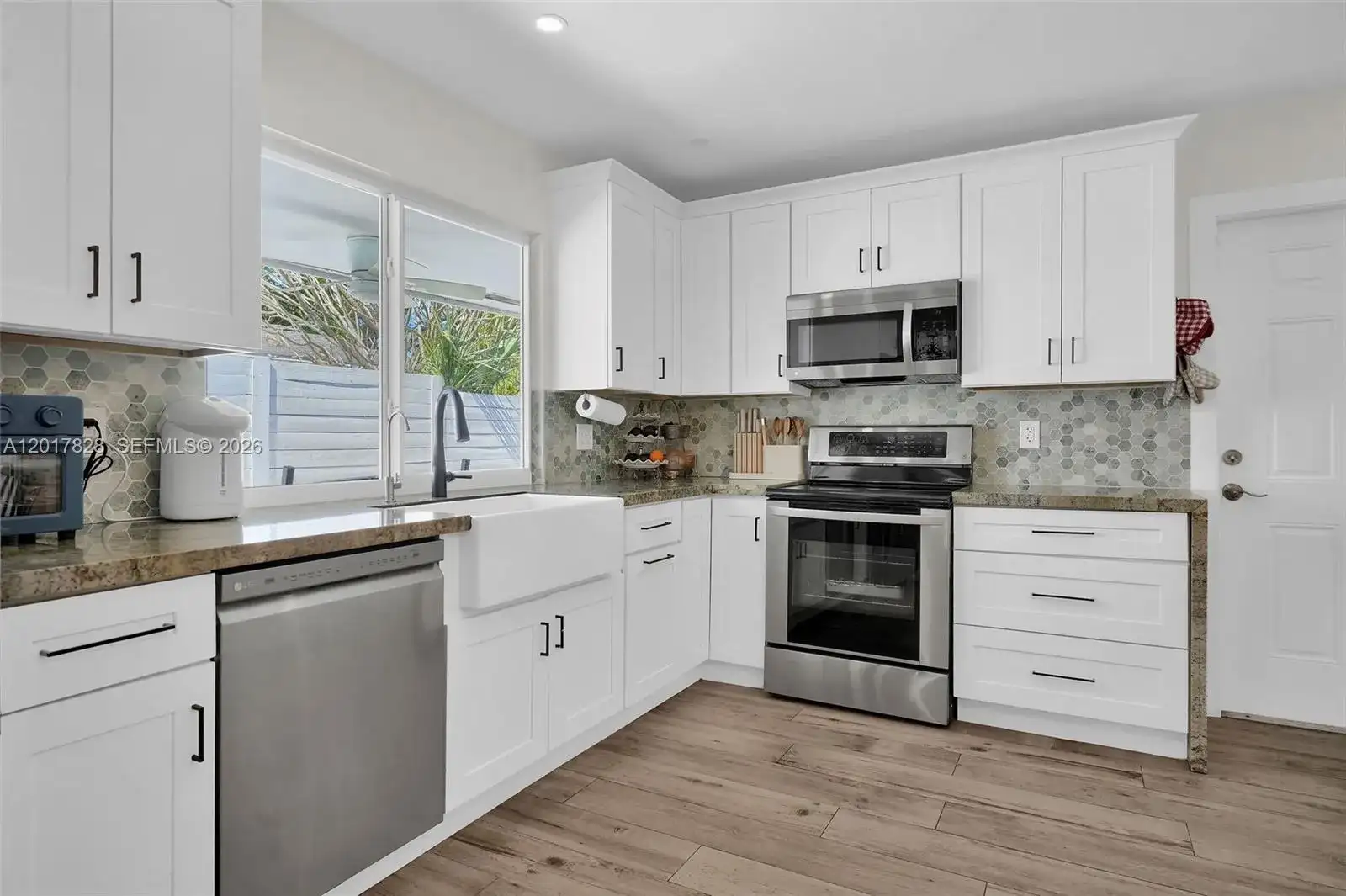 1301 Hollywood Blvd, Hollywood FL 33019 photo 2