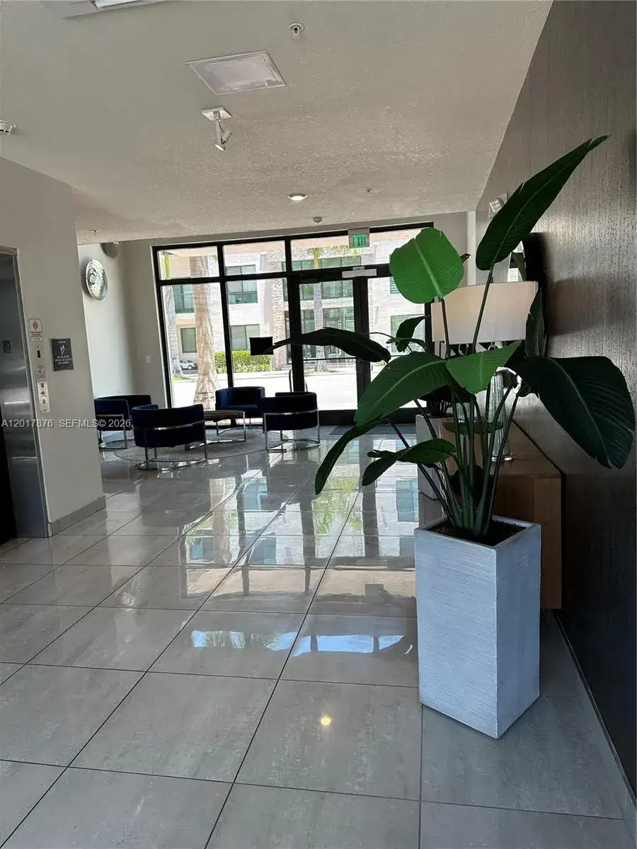 8201 NW 41st St # 203, Doral FL 33166 photo 4