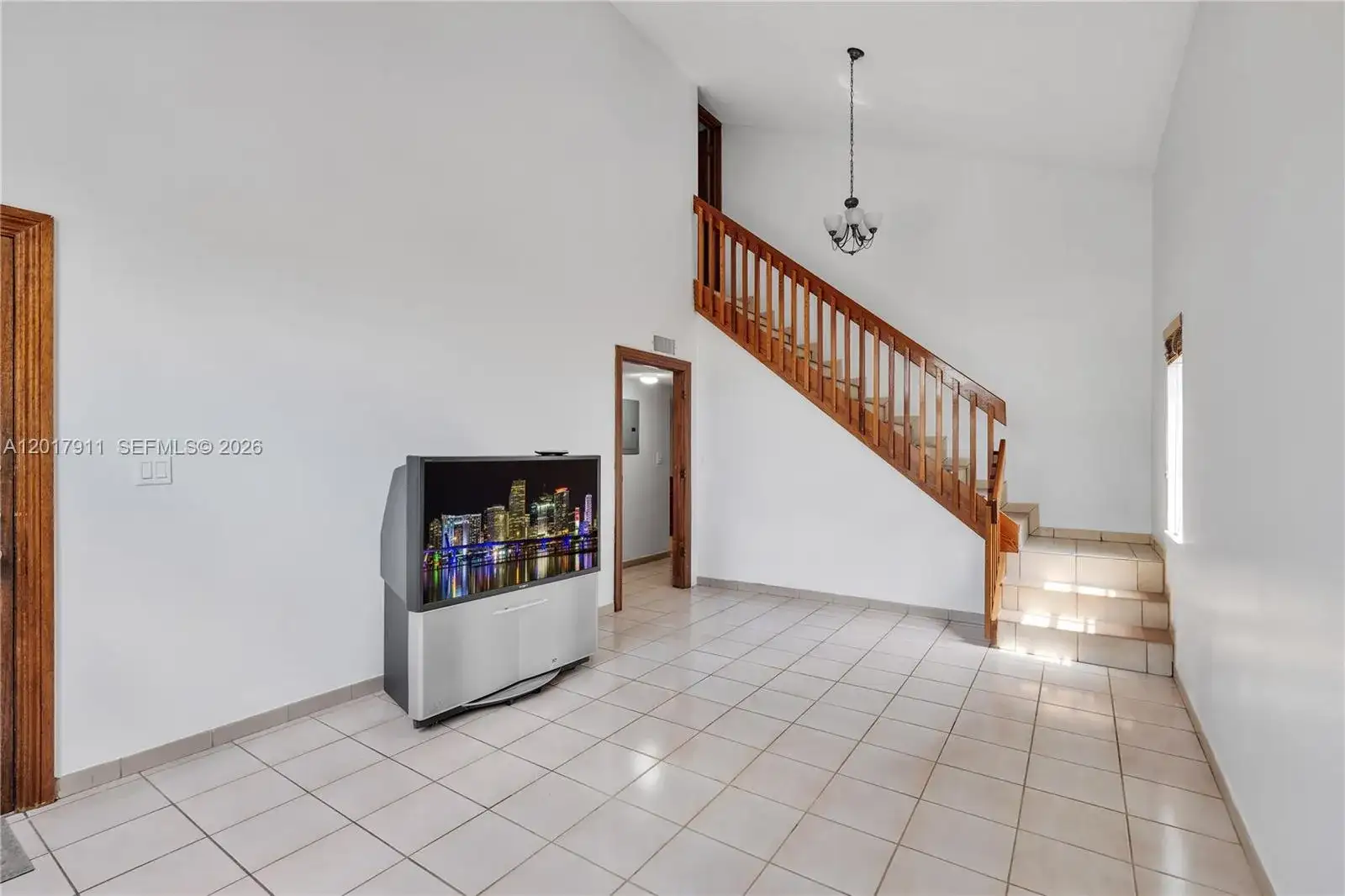7811 SW 9th Ter, Miami FL 33144 photo 4