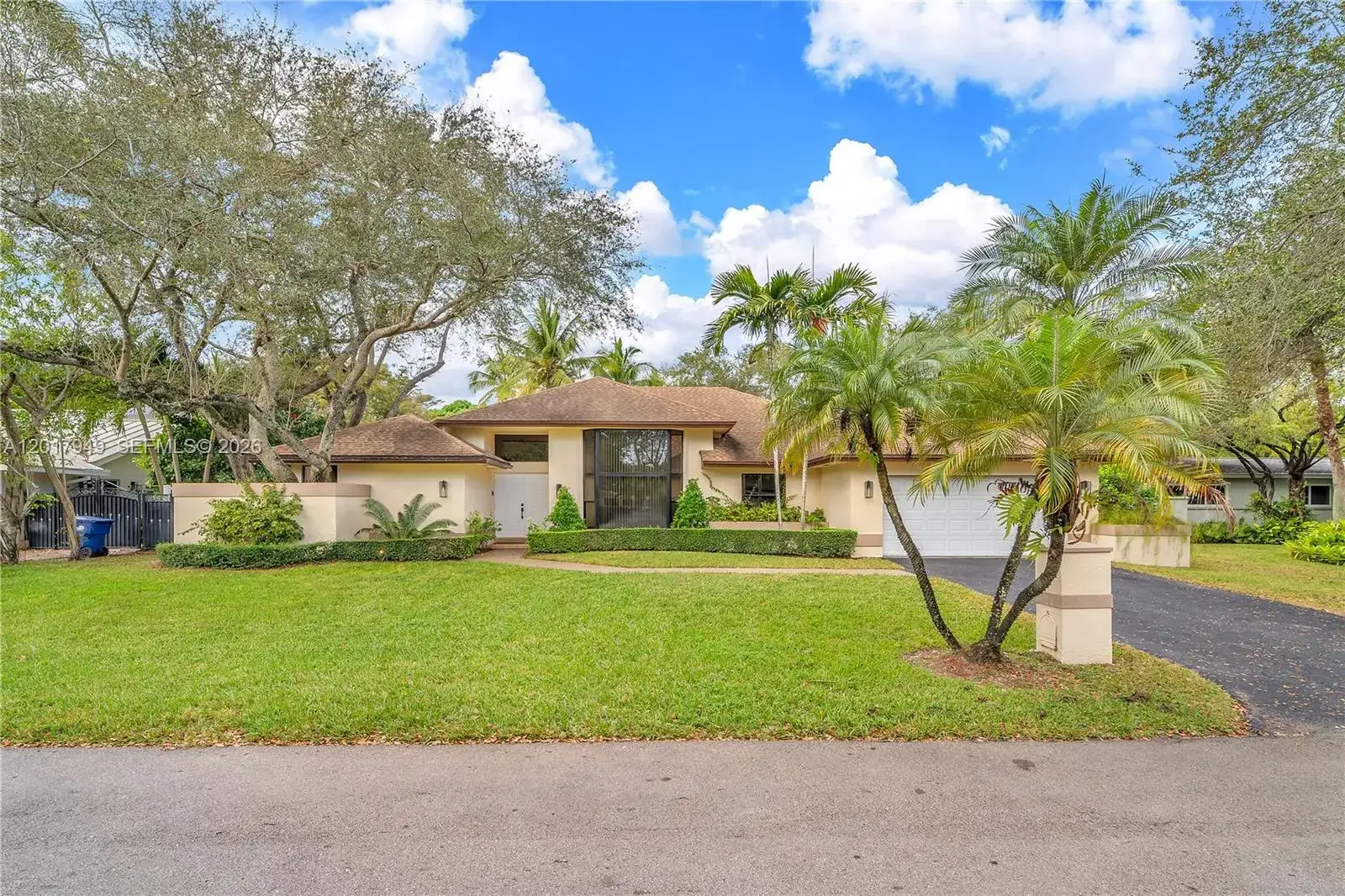 10330 SW 58th Ct, Pinecrest FL 33156
