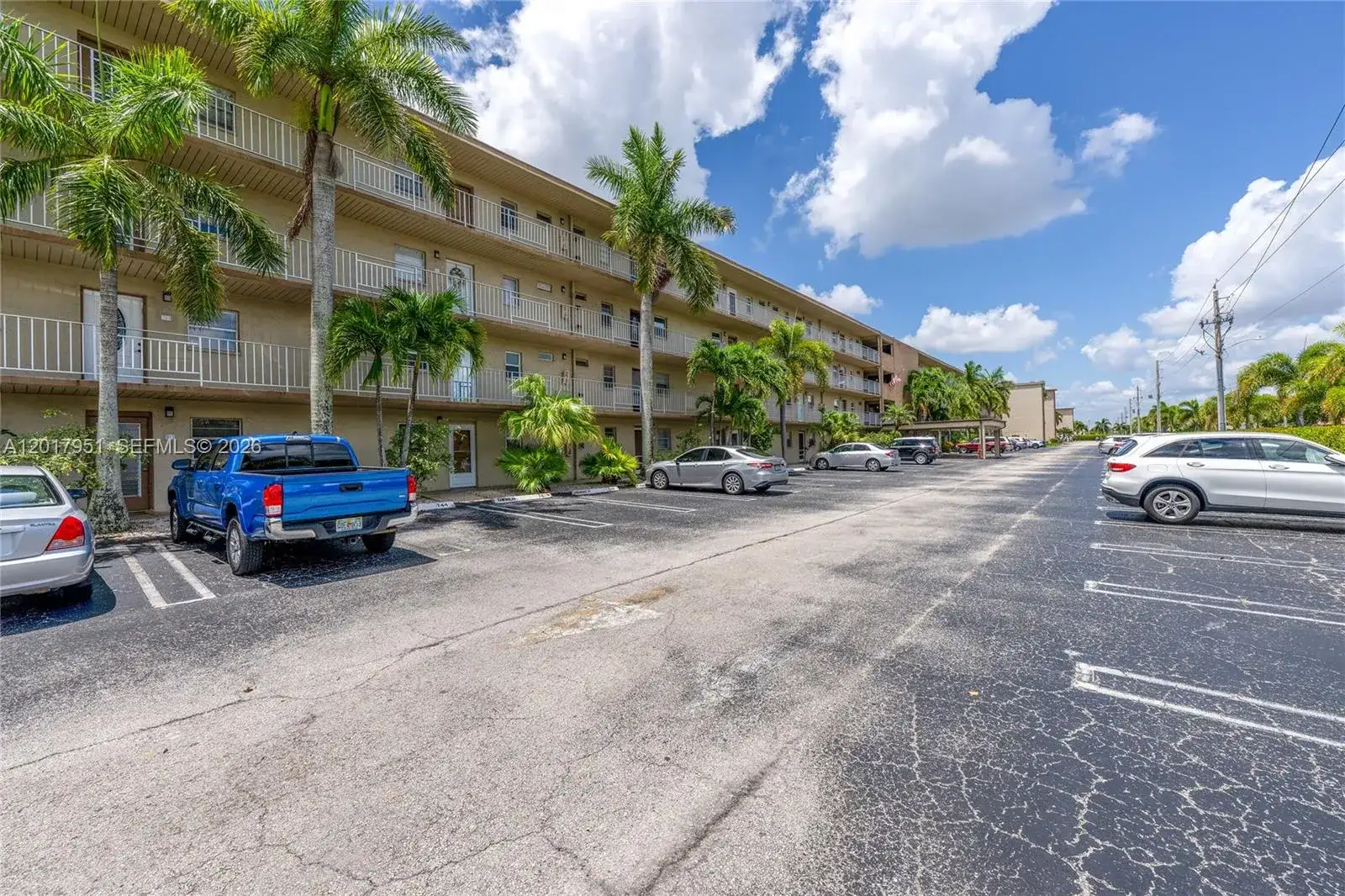 330 NE 26th Ave # 1120, Boynton Beach FL 33435 photo 2