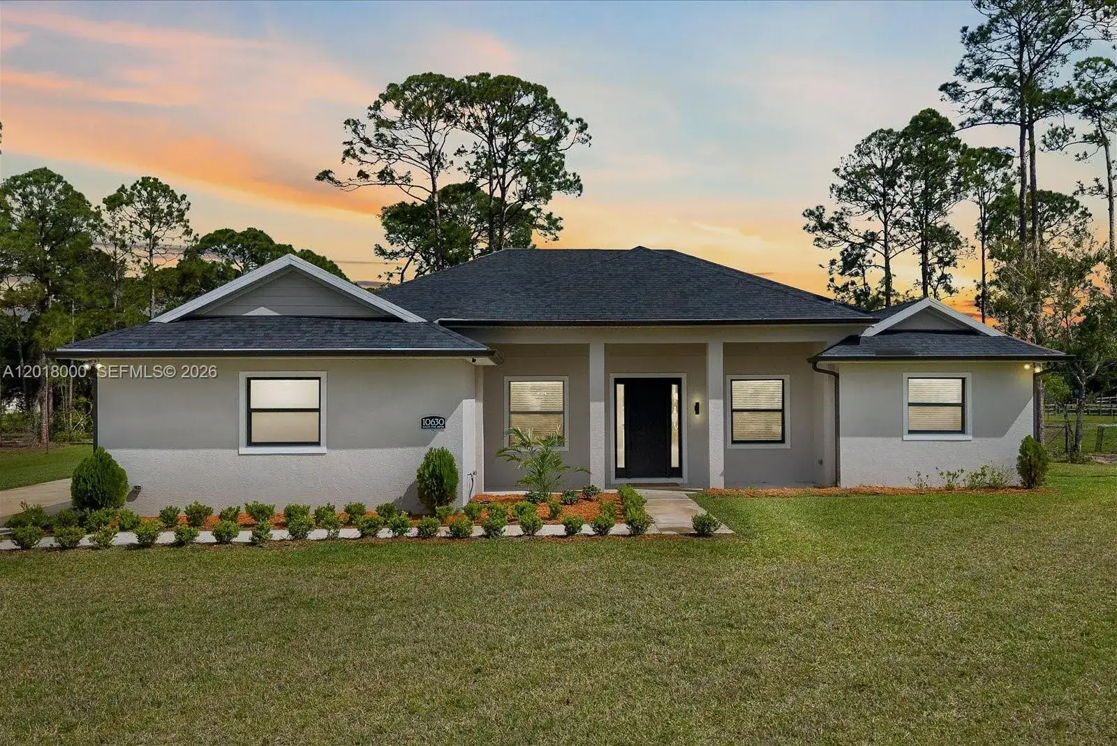 10630 Sugar Pine Dr, Fort Pierce FL 34945 photo 3