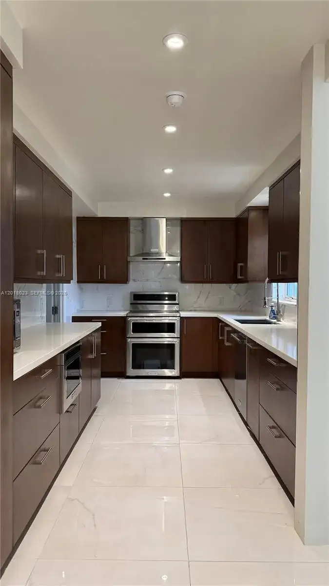 921 Belle Meade Island Dr # 0, Miami FL 33138 photo 2