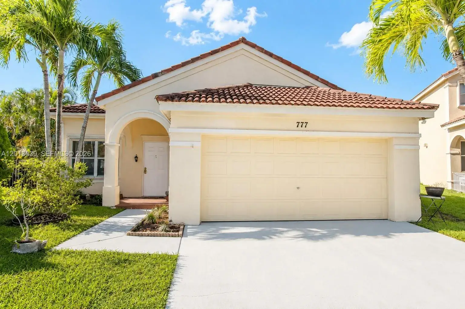 777 Tanglewood Cir, Weston FL 33327