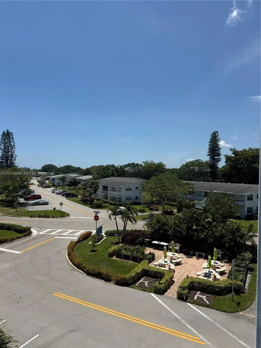4047 Lyndhurst K # 4047, Deerfield Beach FL 33442 photo 4