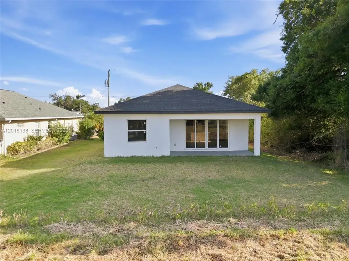 500 Sunset Rd N, Other City - In The State Of Florida FL 33947 photo 4