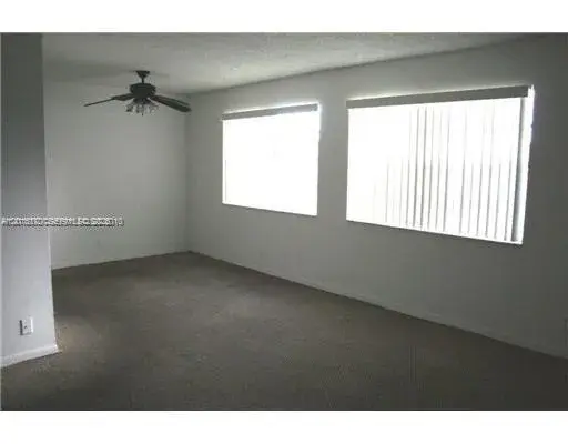 365 SW 86th Ave # 203, Pembroke Pines FL 33025