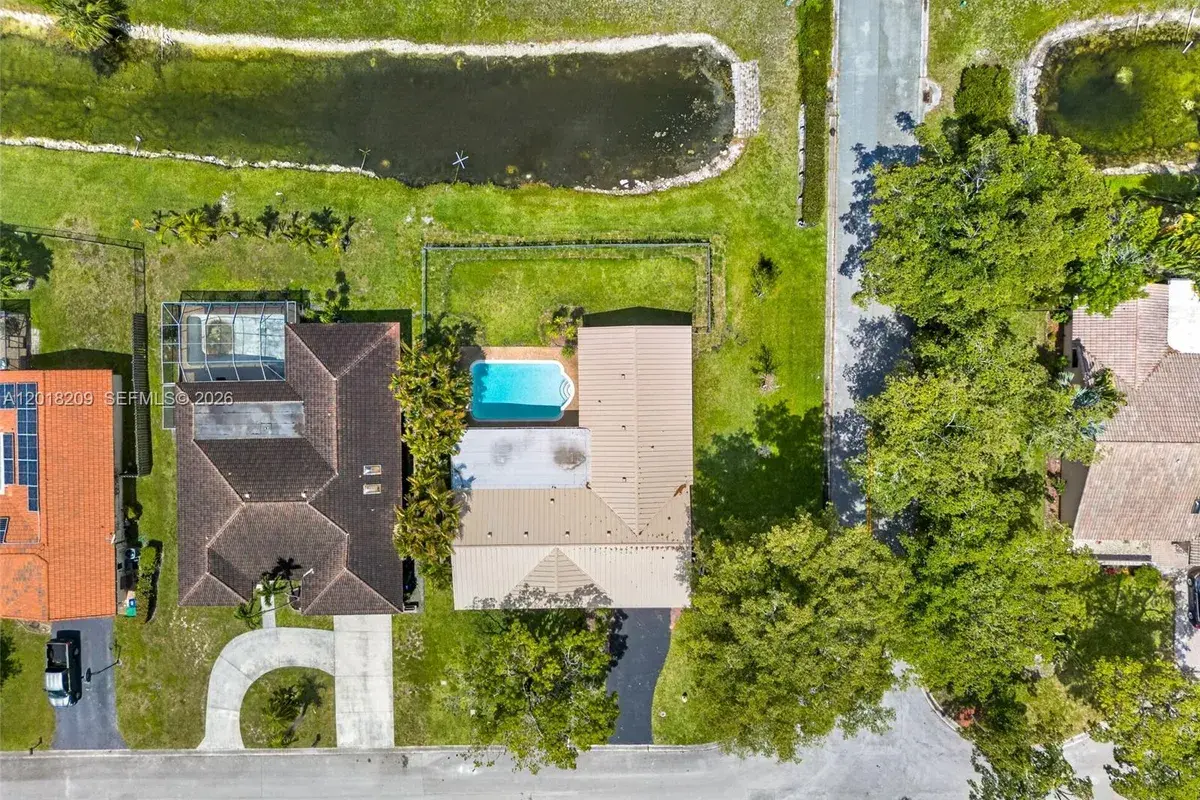 1980 NW 81st Ave, Coral Springs FL 33071