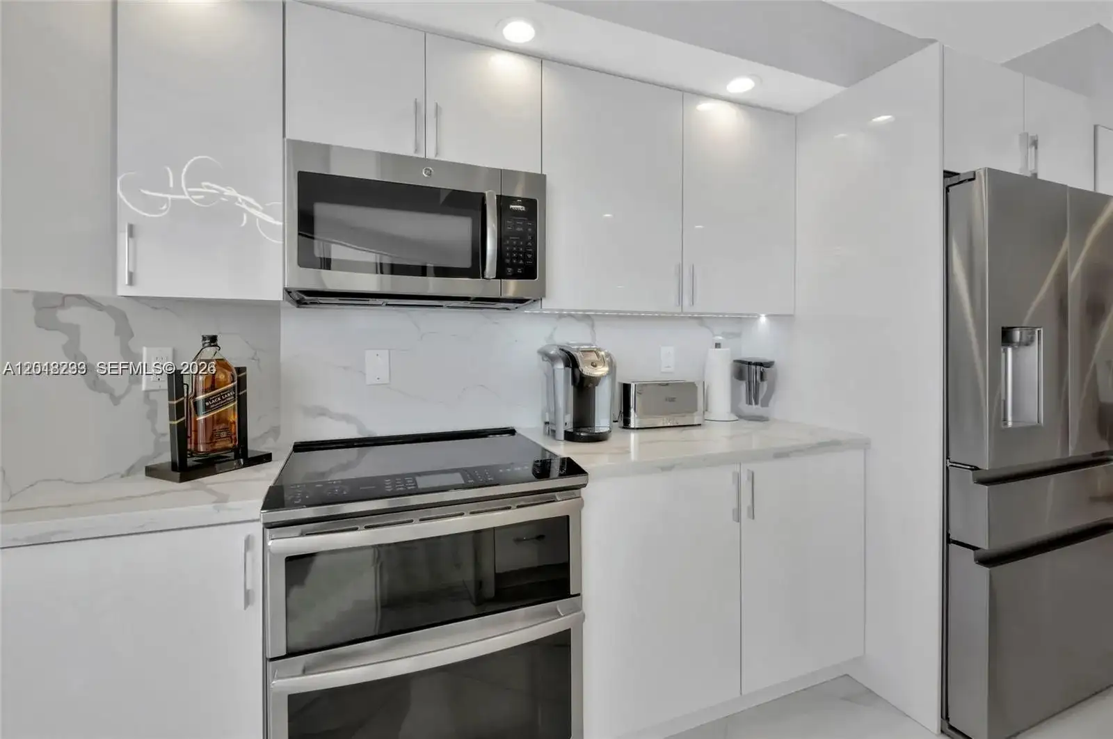 16425 Collins Ave # 1612, Sunny Isles Beach FL 33160 photo 4