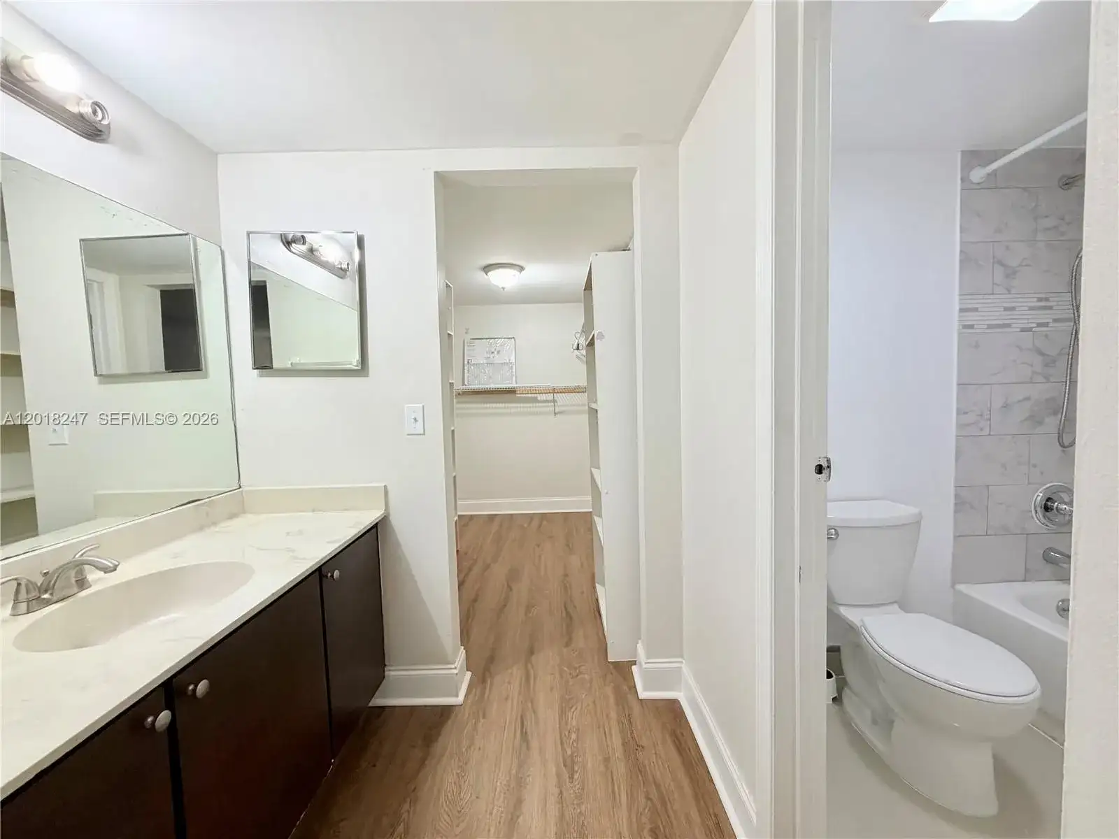 450 Commodore Dr # 214, Plantation FL 33325 photo 3