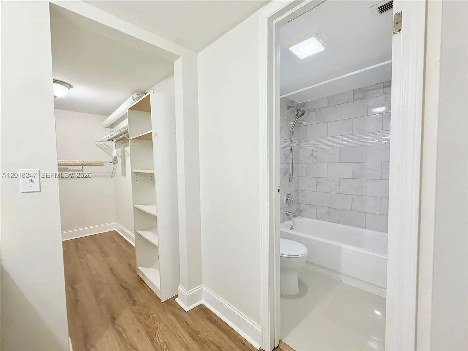 450 Commodore Dr # 214, Plantation FL 33325 photo 4