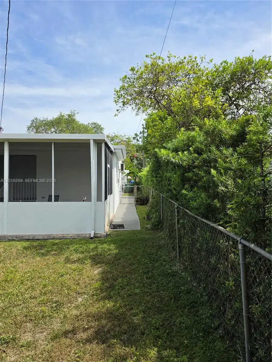 4601 SW 5th St # 0, Miami FL 33134 photo 5