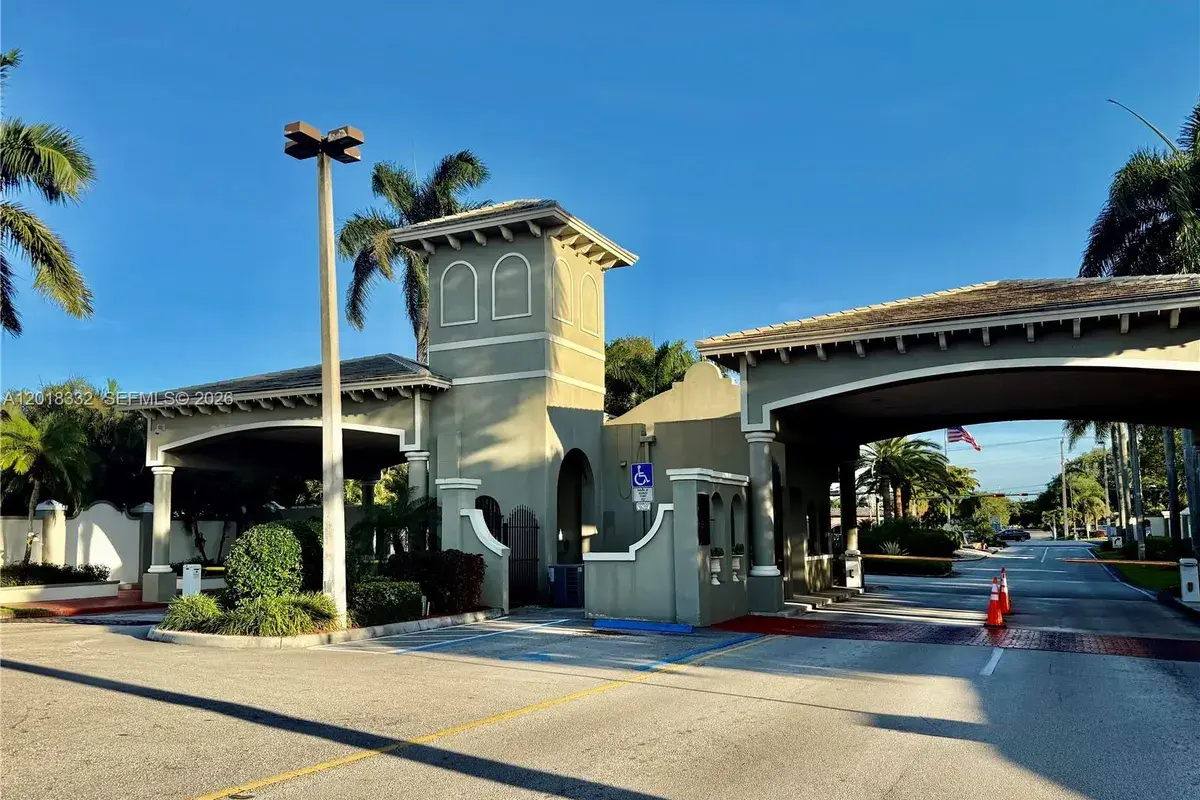 2301 Lucaya Ln # O1, Coconut Creek FL 33066