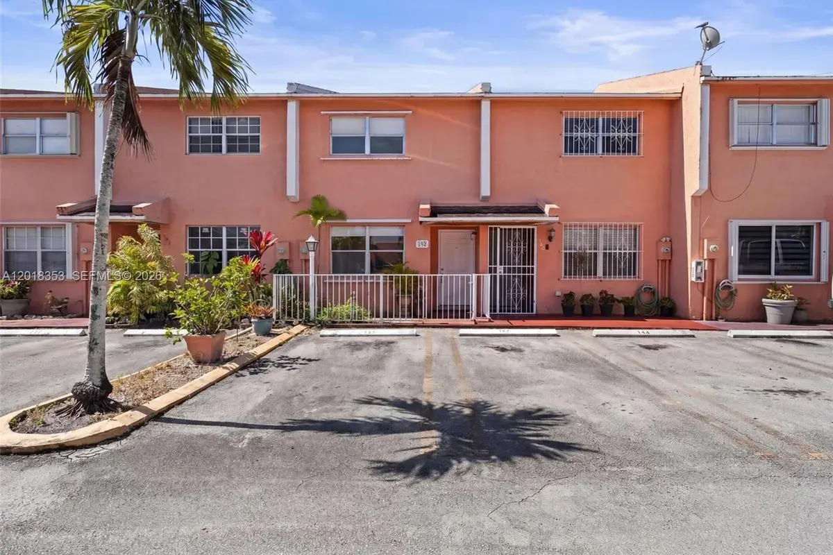 100 SW 110th Ave # 142, Sweetwater FL 33174