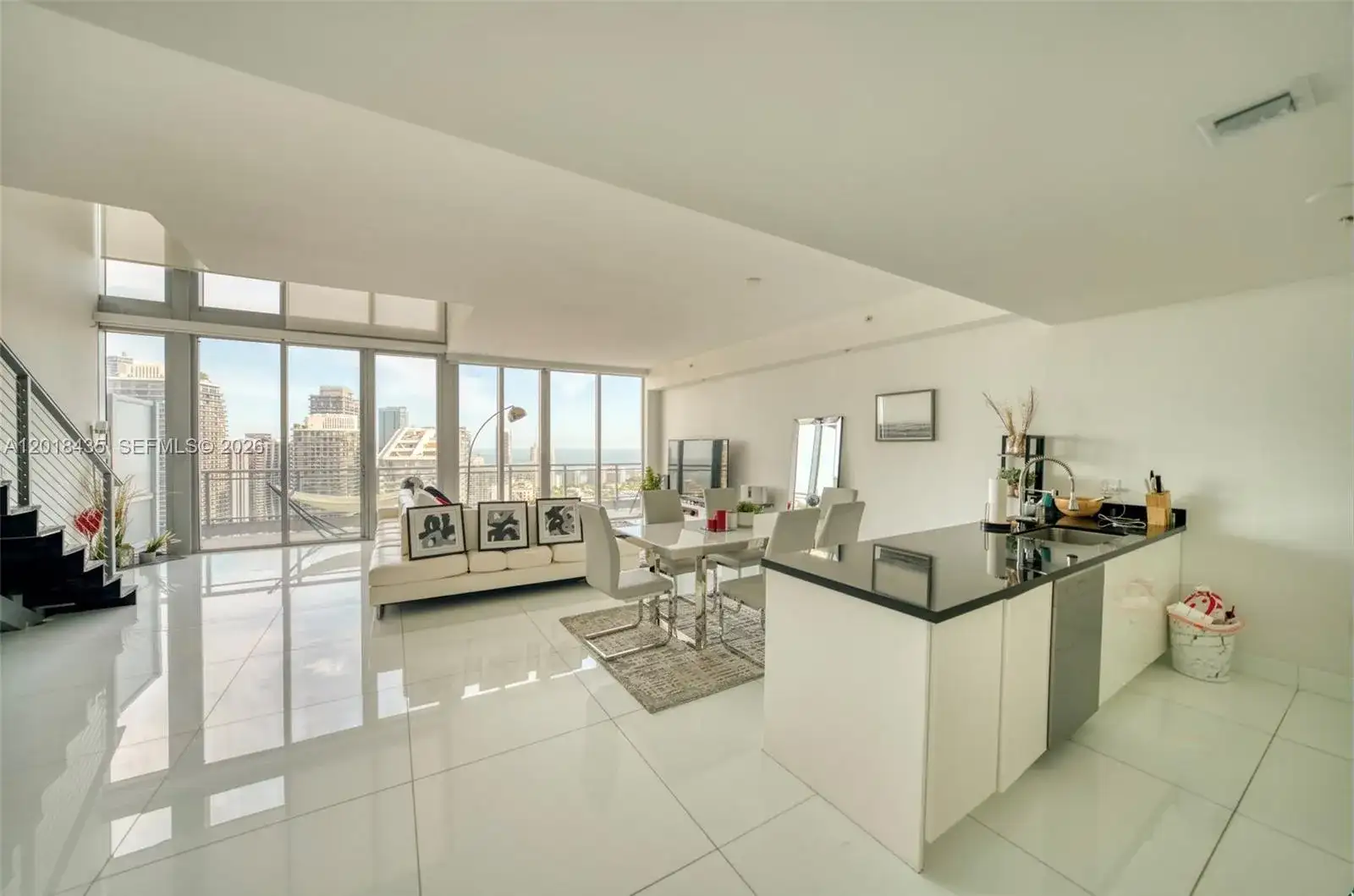92 SW 3rd St # 5203, Miami FL 33130 photo 3