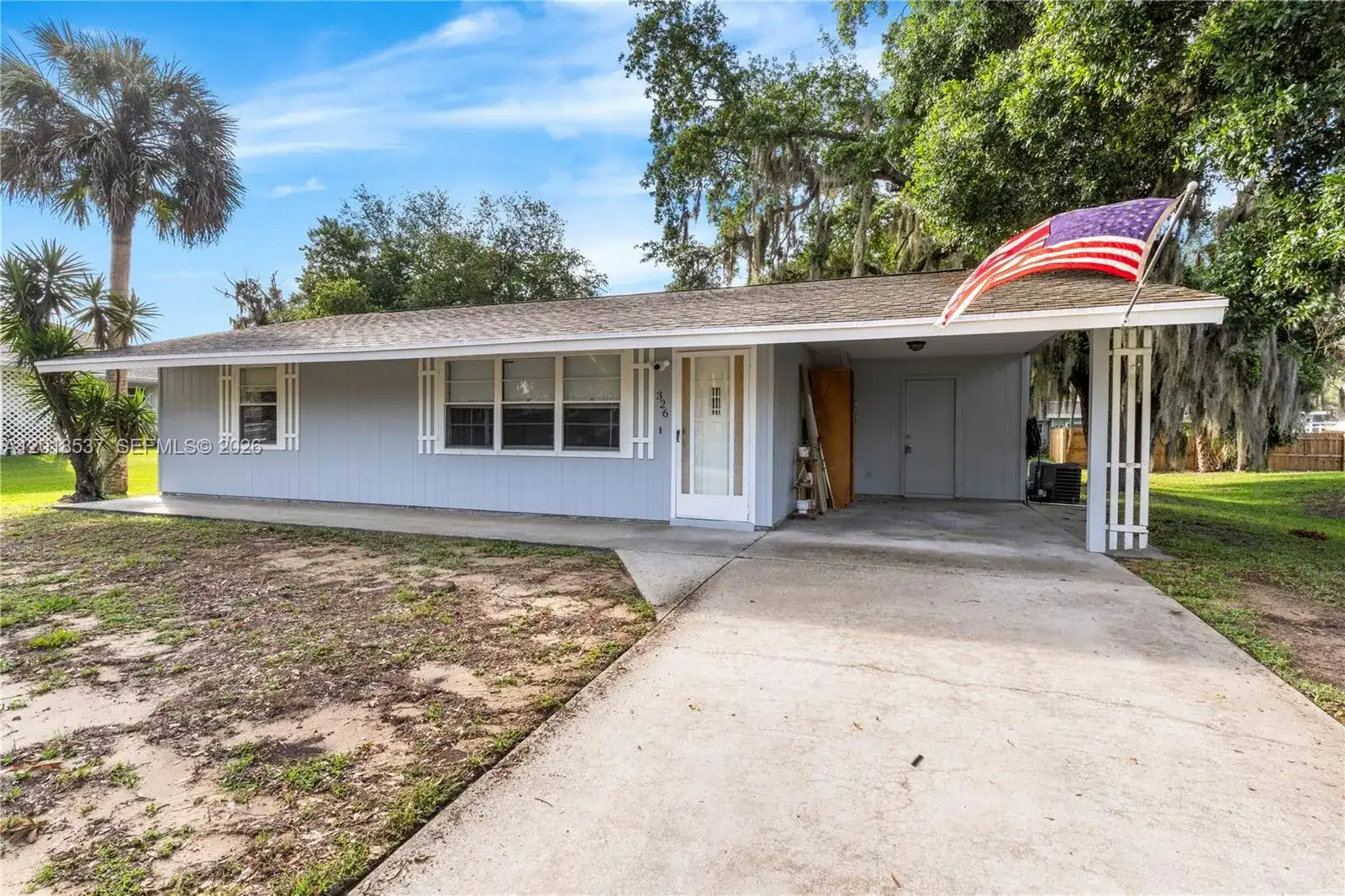 326 Belfast, Sebastian FL 32958 photo 2