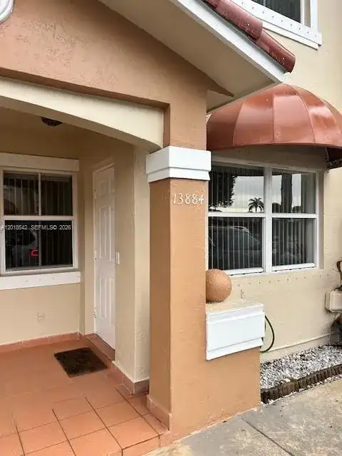13884 SW 64th St, Miami FL 33183