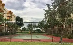 9350 Fontainebleau Blvd # 204, Miami FL 33172 photo 3