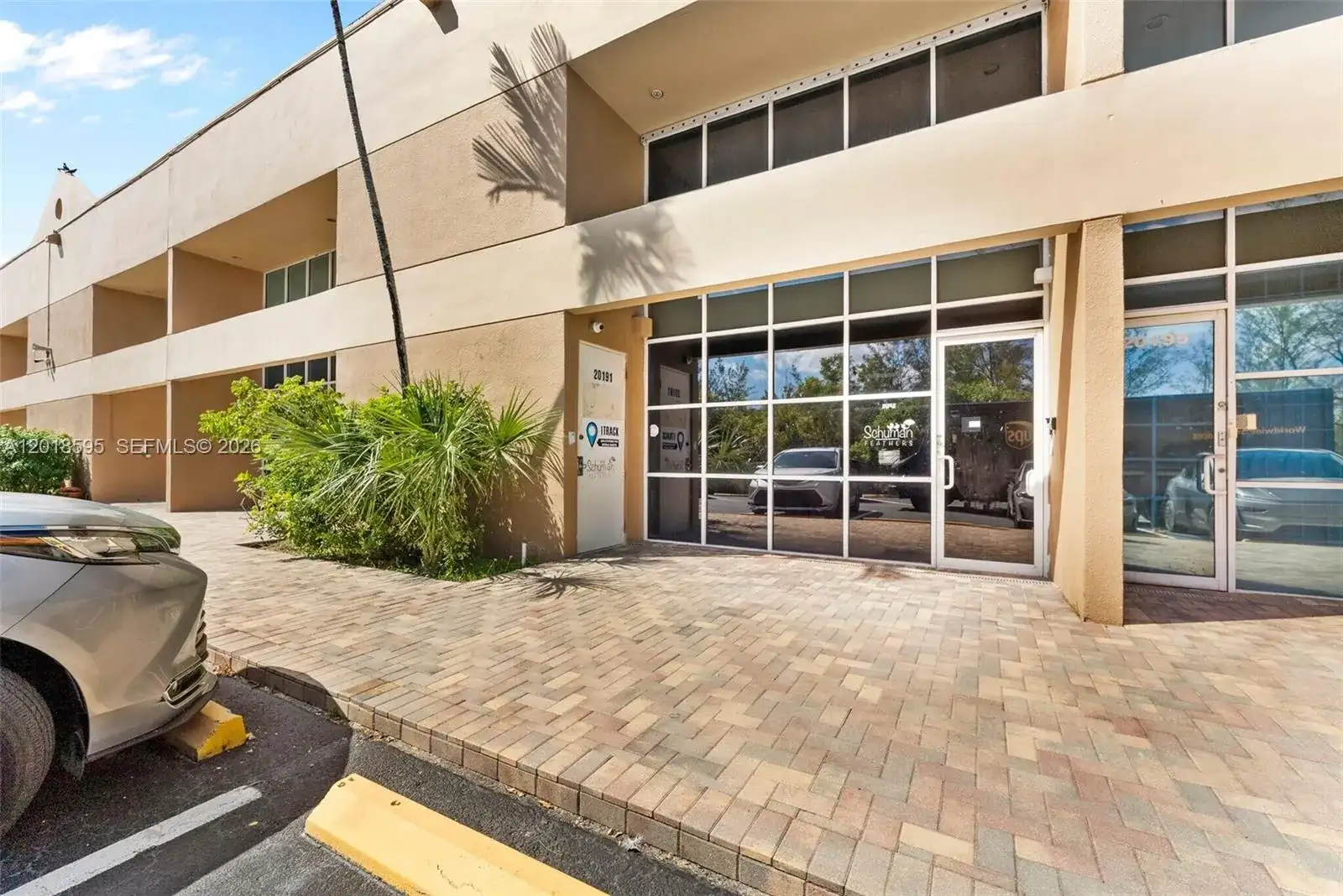 20191 NE 16th Pl # 20191, Miami FL 33179 photo 3