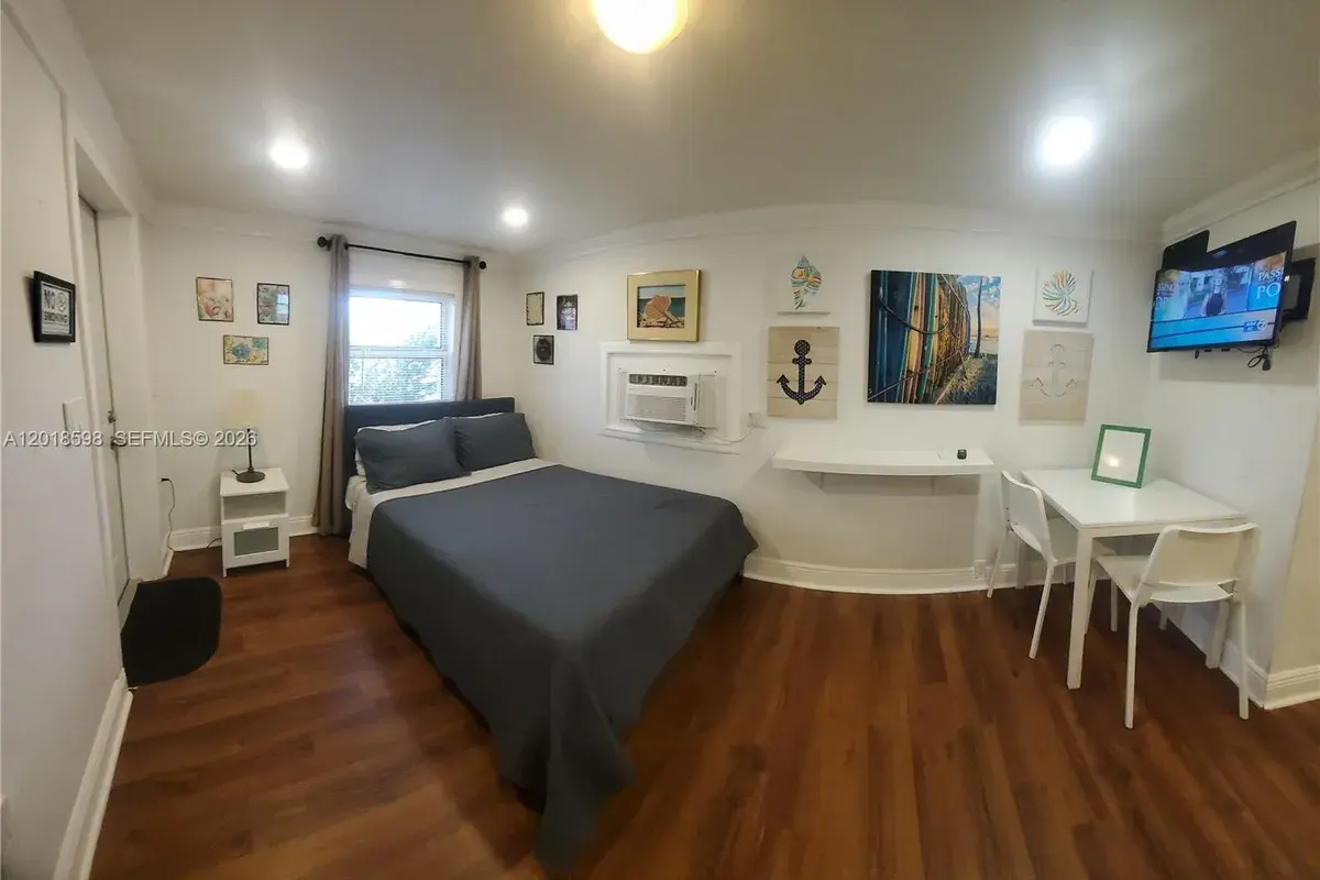 1030 S 62nd Ave # B, Hollywood FL 33023