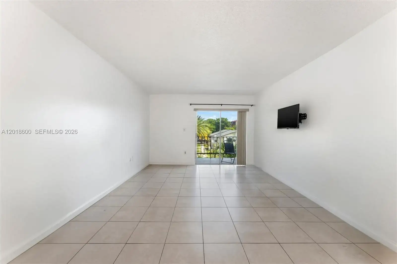 1900 W 54th St # 220, Hialeah FL 33012 photo 3