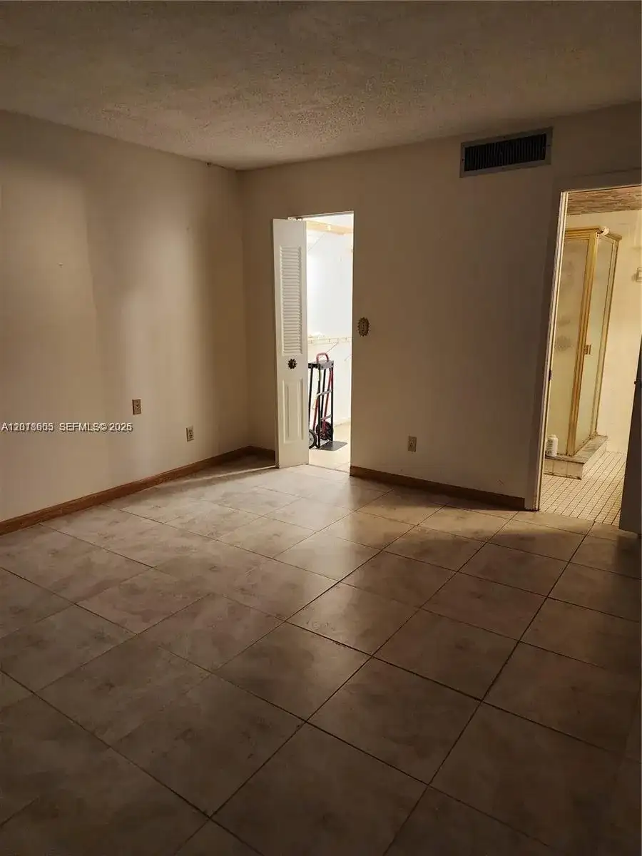5750 NW 64th Ave # 303, Tamarac FL 33319 photo 4