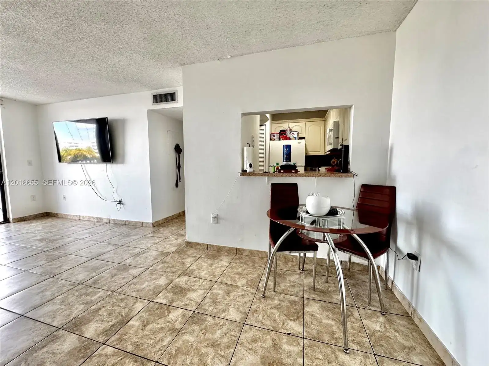 8145 NW 7th St # 404, Miami FL 33126 photo 5