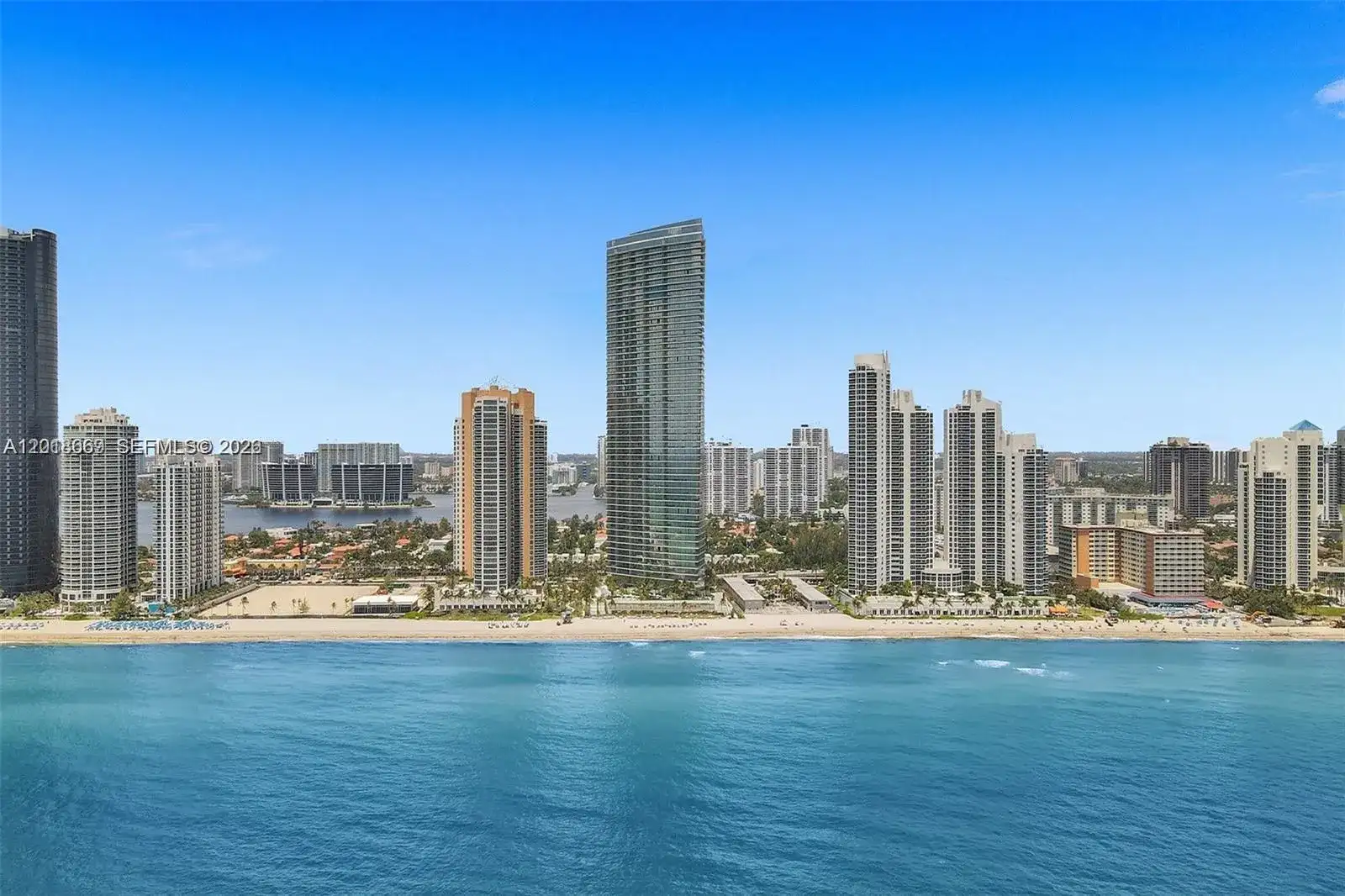 18975 Collins Ave # 2204, Sunny Isles Beach FL 33160 photo 3