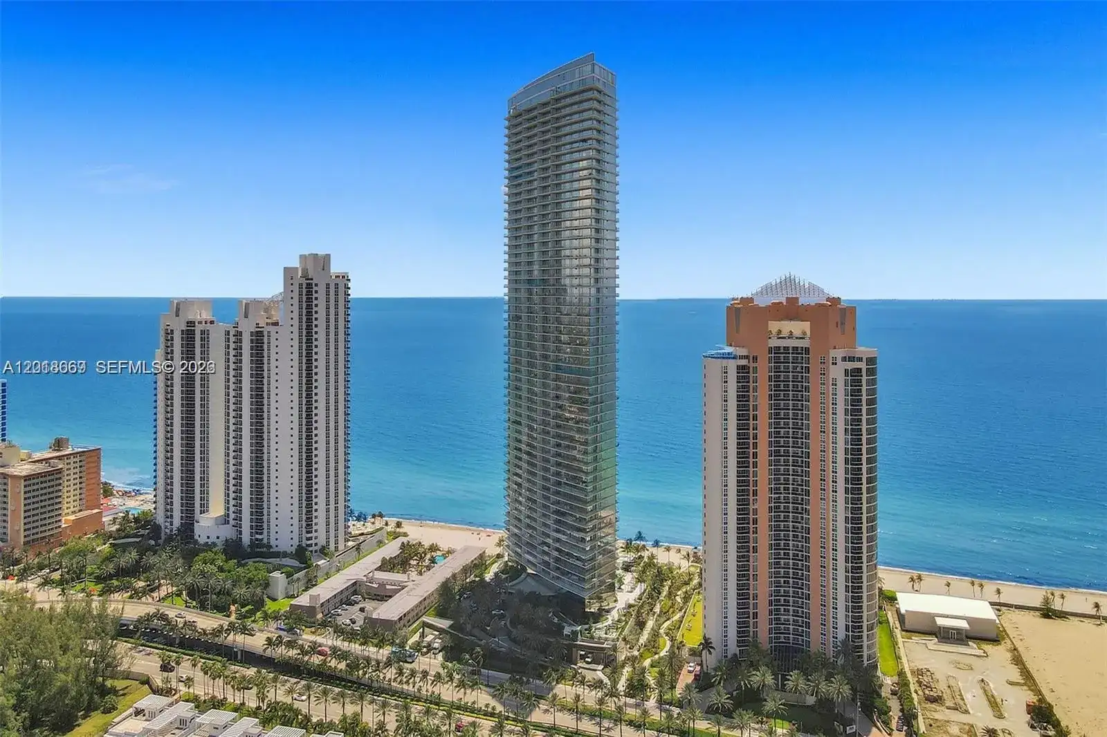 18975 Collins Ave # 2204, Sunny Isles Beach FL 33160 photo 4