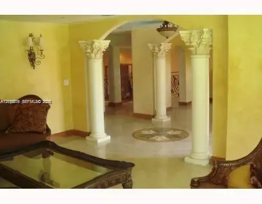 12425 SW 43rd St, Miami FL 33175 photo 2
