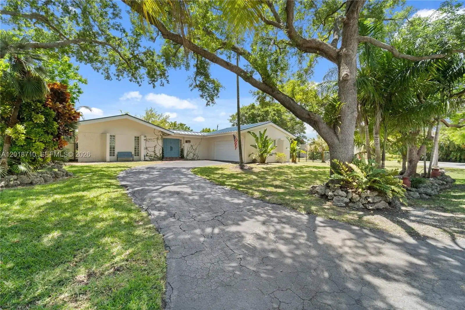 8380 SW 186 St, Cutler Bay FL 33157 photo 2