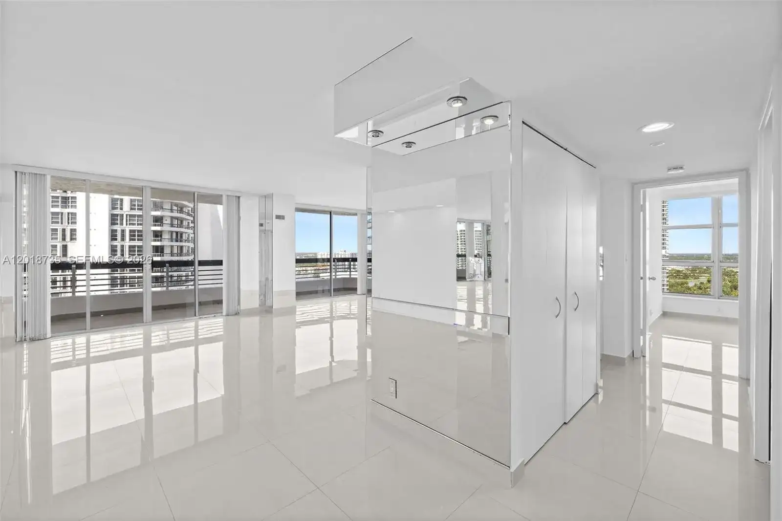 19195 NE 36th Ct # 2705, Aventura FL 33180 photo 3