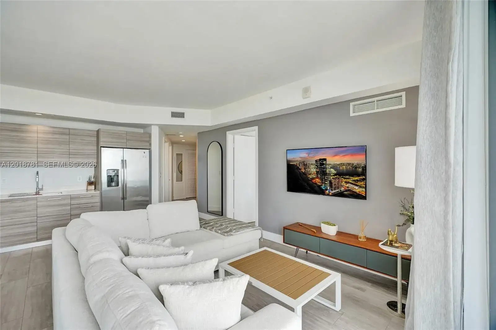 121 NE 34th St # 2809, Miami FL 33137 photo 3