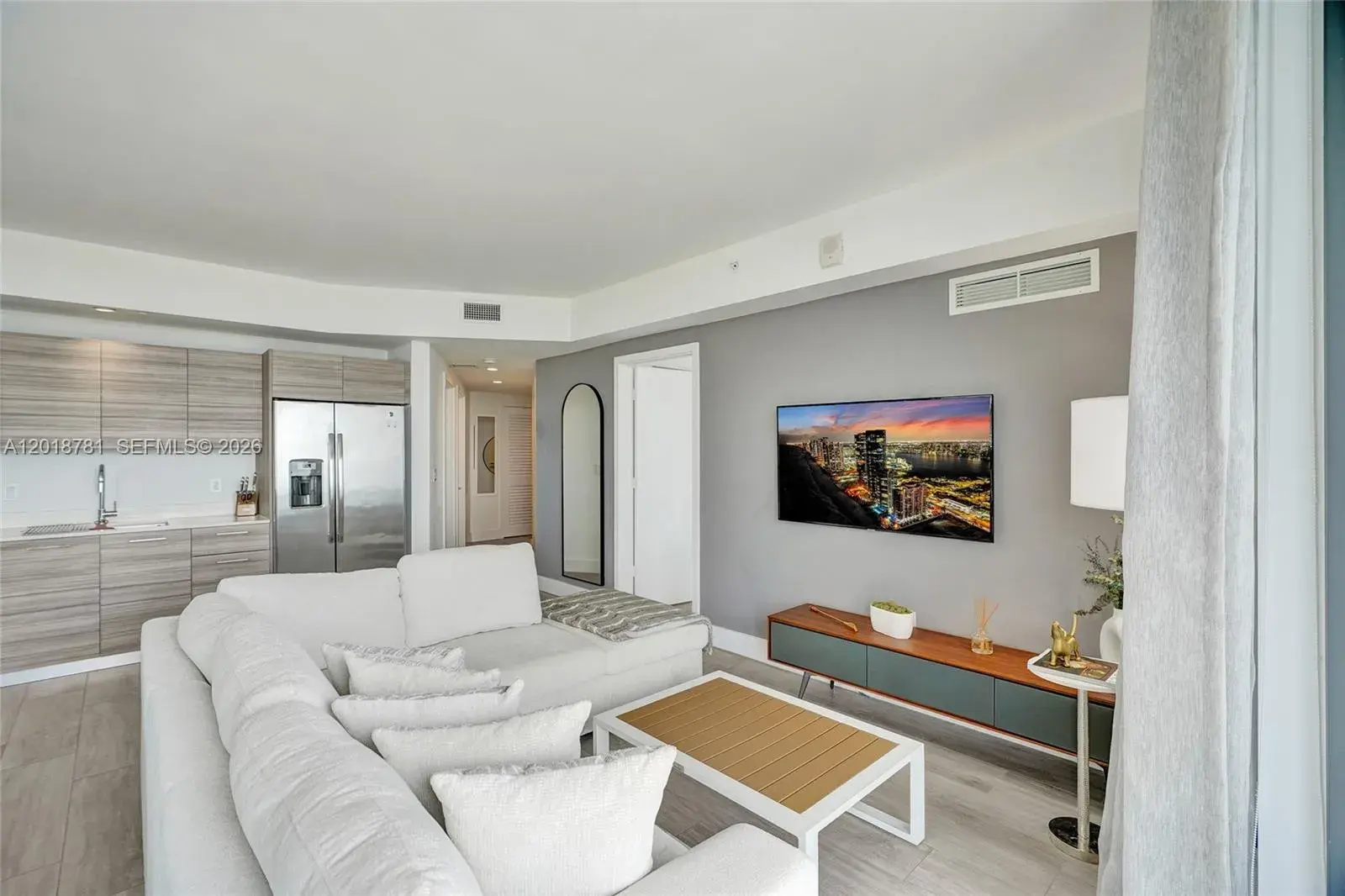 121 NE 34th St # 2809, Miami FL 33137