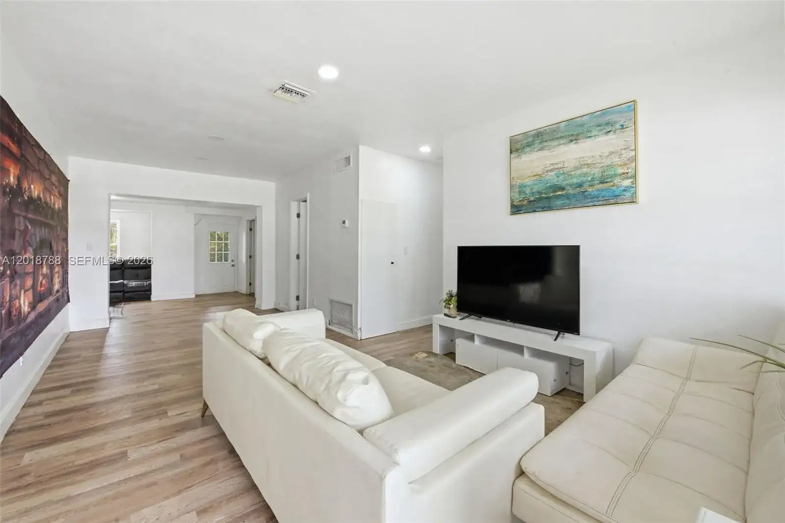 4621 SW 31st Dr, West Park FL 33023 photo 2