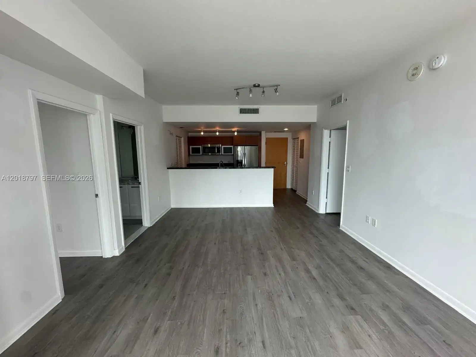 244 Biscayne Blvd # 1910, Miami FL 33132 photo 3