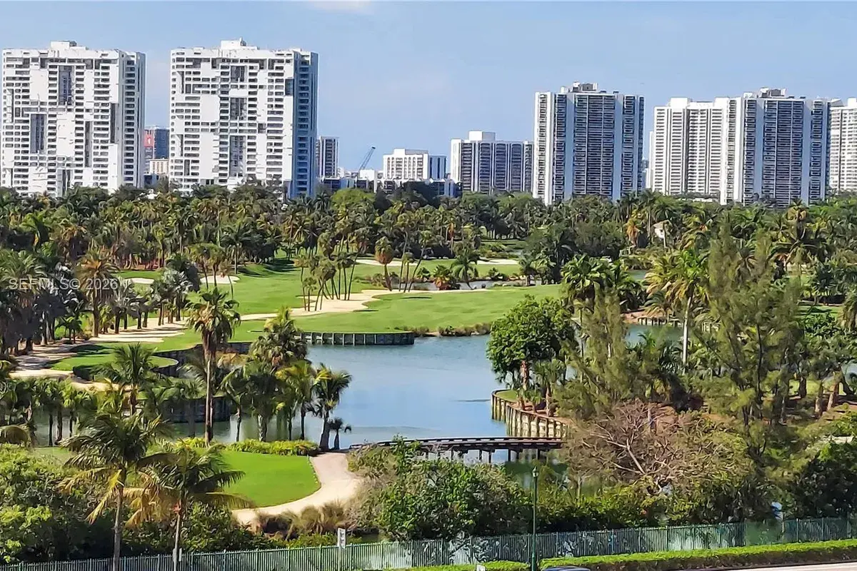 3300 NE 192nd St # 808, Aventura FL 33180