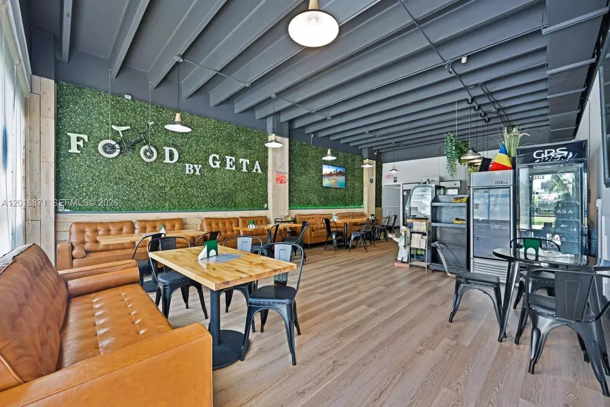 422 S Dixie Hwy, Hollywood FL 33020