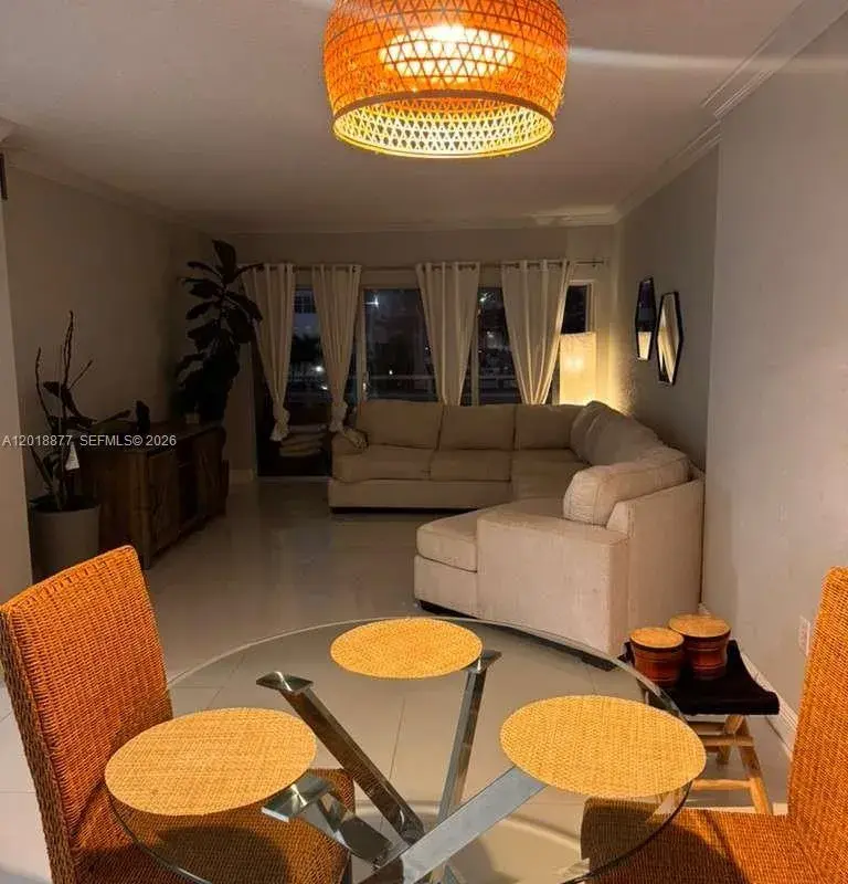 1985 S Ocean Dr # 2B, Hallandale Beach FL 33009