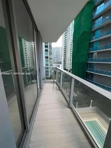 77 SE 5th St # 1704, Miami FL 33131