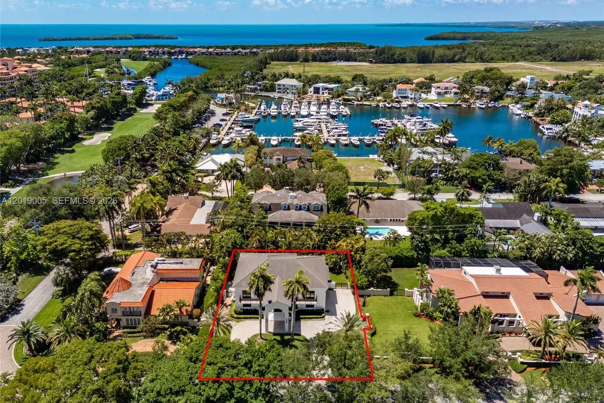 6220 SW 144th St, Coral Gables FL 33158