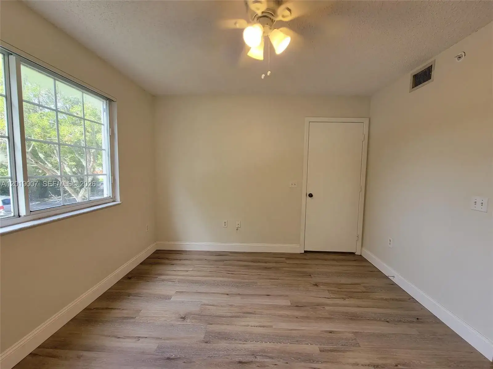 4155 N Haverhill Rd # 1415, West Palm Beach FL 33417 photo 3