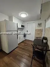 5712 Hollywood Blvd # 1, Hollywood FL 33021