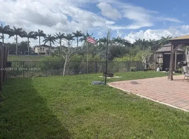 16564 SW 43rd St, Unincorporated Dade County FL 33185 photo 3