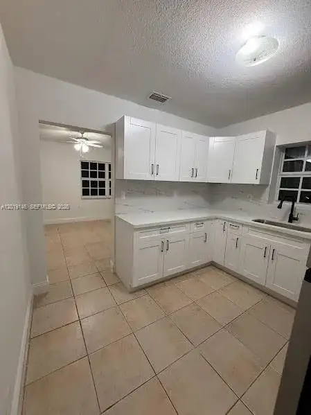 2345 NW 65th St, Miami FL 33147 photo 3